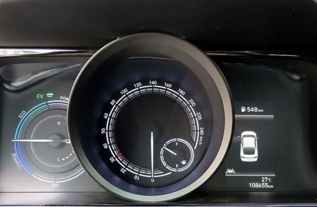 Hyundai Elantra foto 5