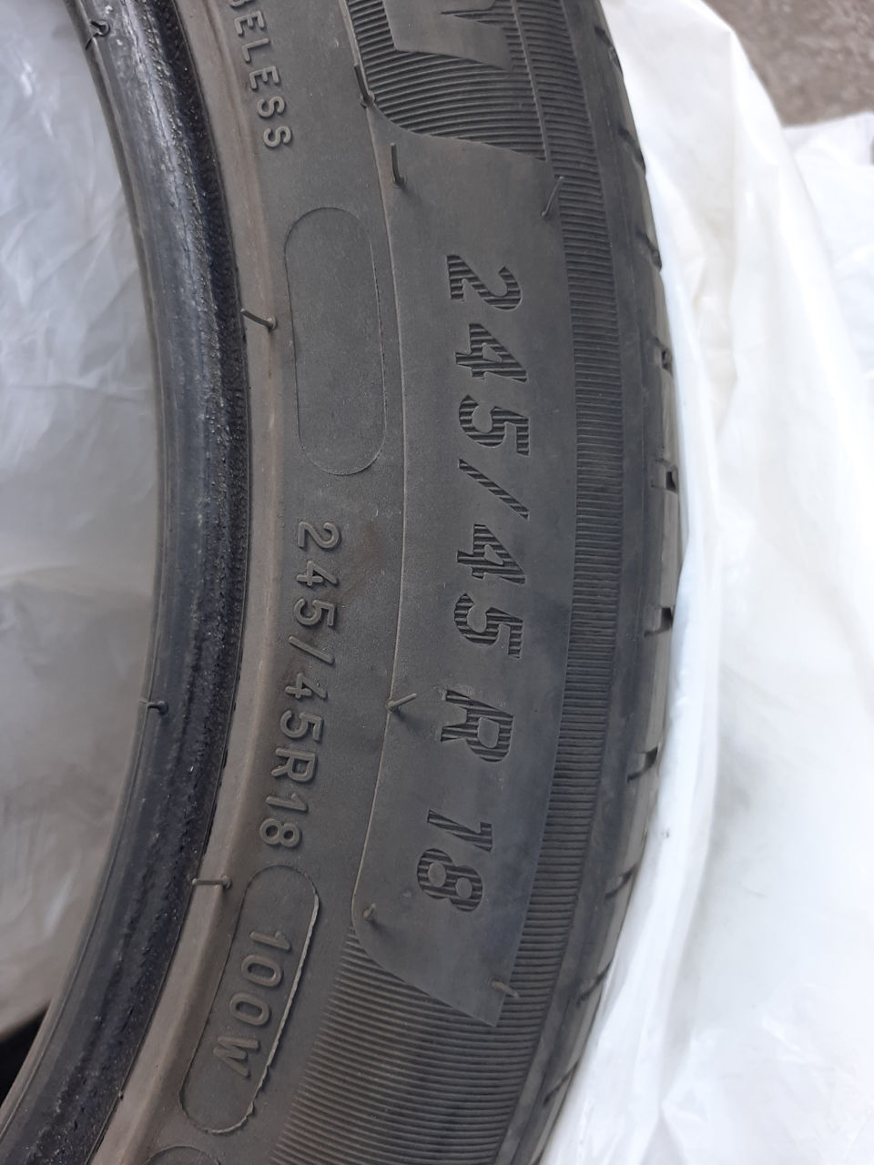 Шины Michelin 245/45 R18