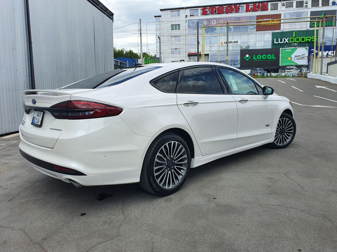 Ford Fusion foto 3