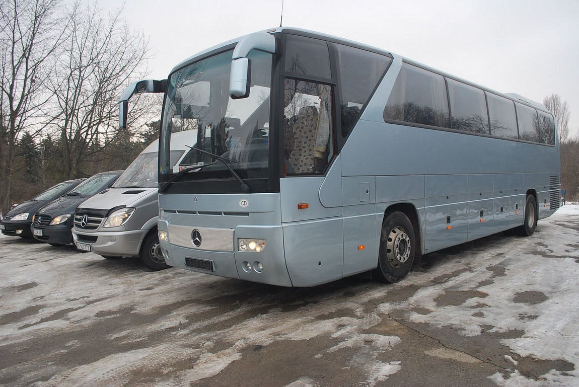 Bus rent , mini-bus,car for rent with driver . Airport transfer Chisinau - Moldova ! Viptrans ! foto 6