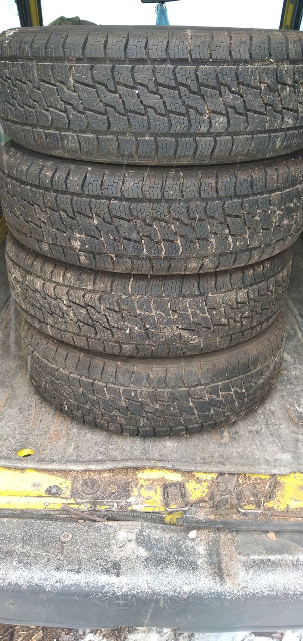 205/70R15.
