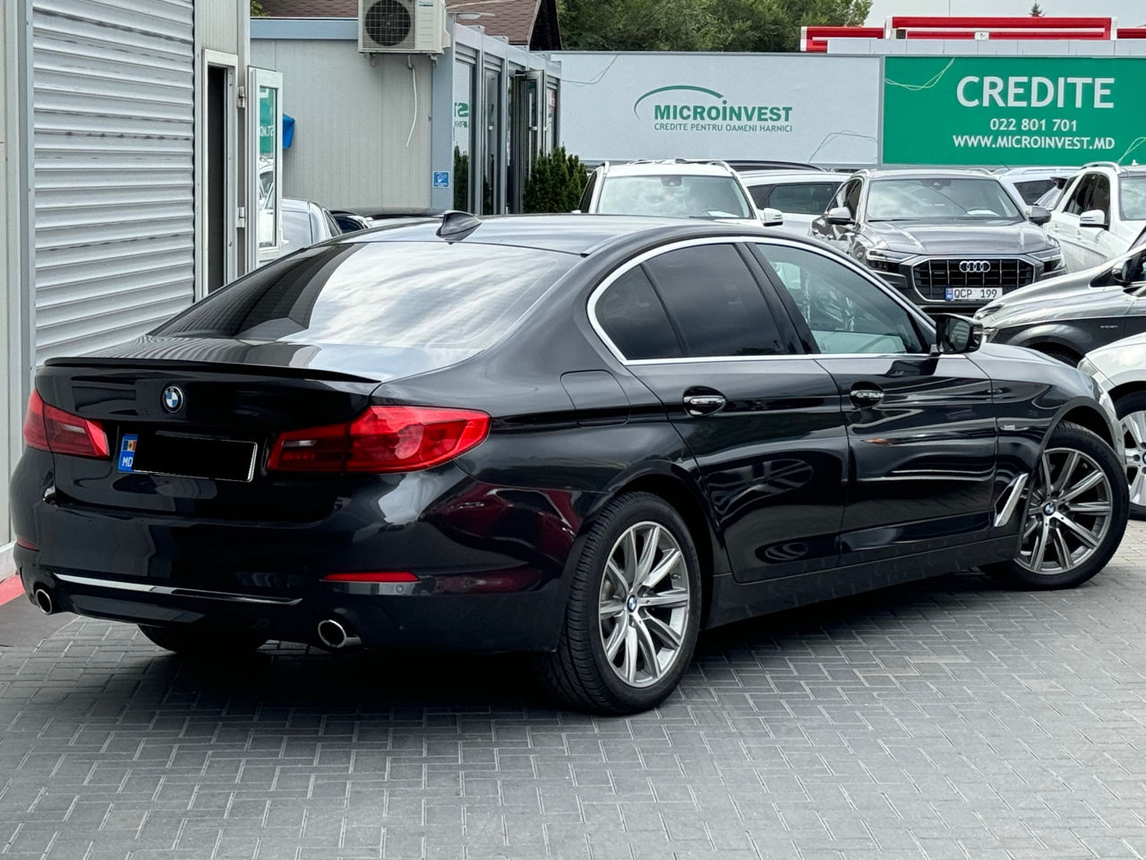 BMW 5 Series foto 4