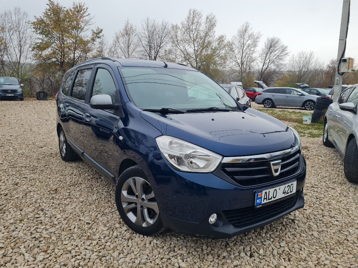 Dacia Lodgy 2015 г. с пробегом 178512 км, Дизель, 7900 €