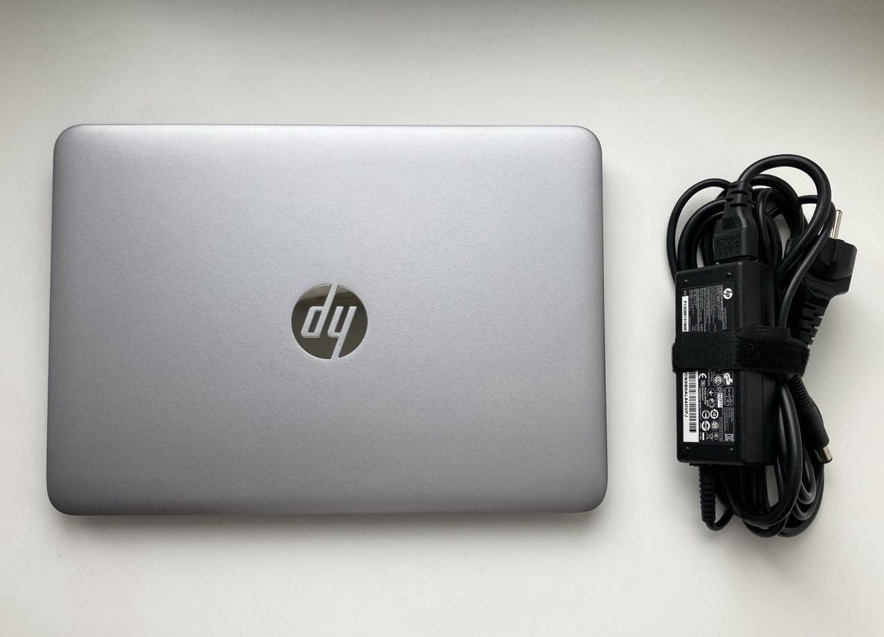 1,28кг Ноутбук HP 820 G3 Intel Core I7-6600U 8GB 256GB SSD