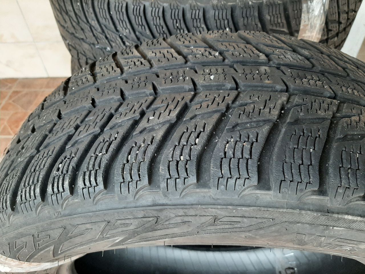 Nokian 225/60 R17 4 buc.