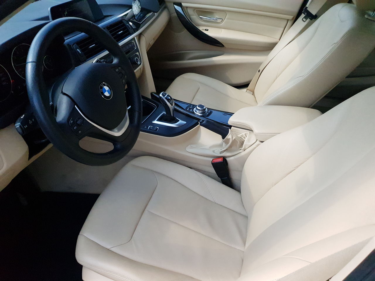 Bmw 320 4x4 2016 chirie auto! rent a car! аренда машин! foto 8
