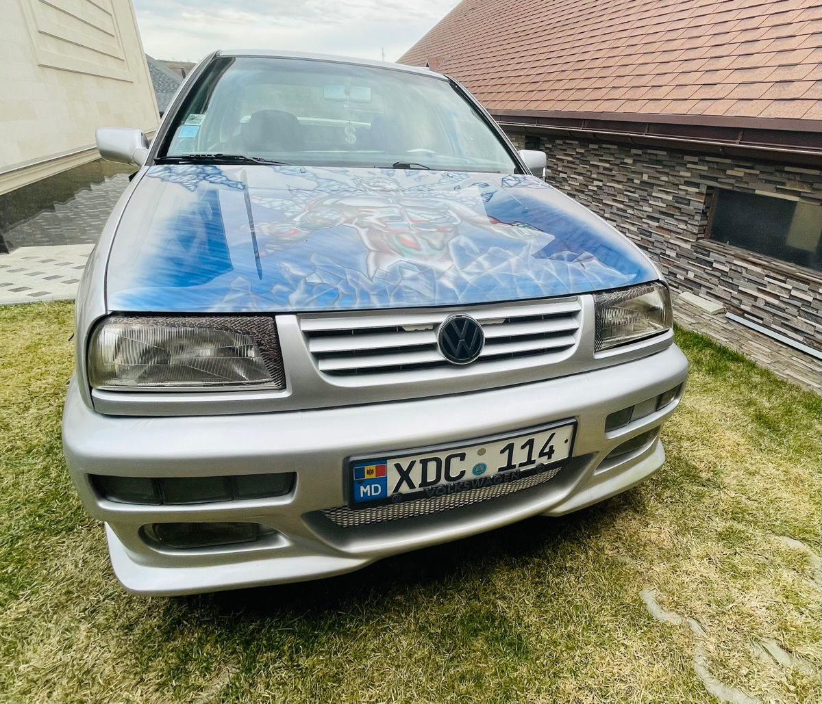 Volkswagen Vento foto 8