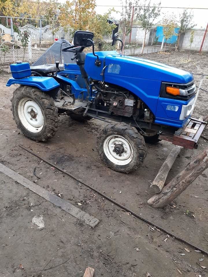 Mini tractor...stare buna