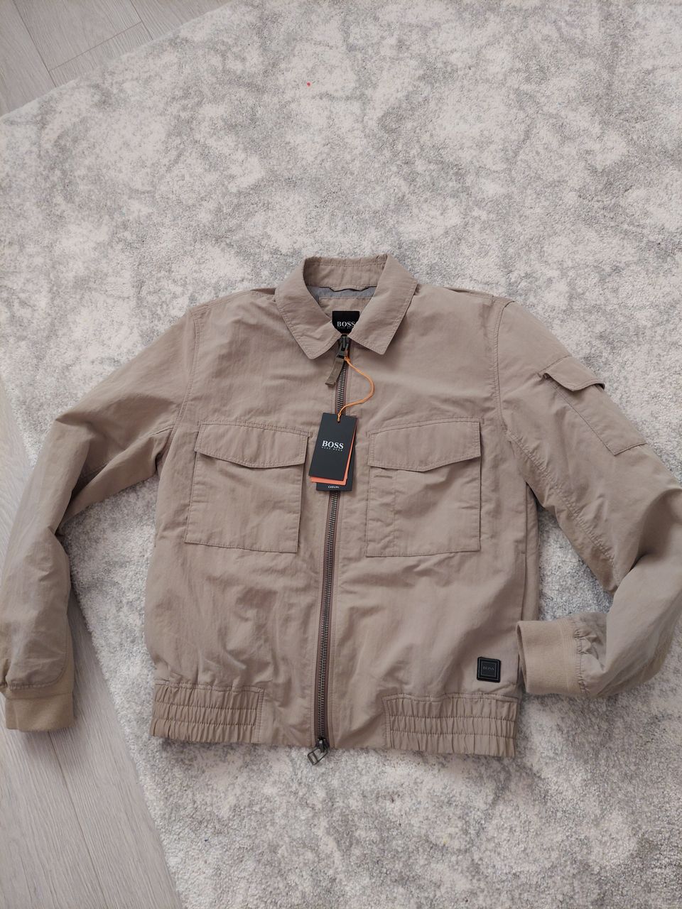 Куртка Hugo boss-- foto 1