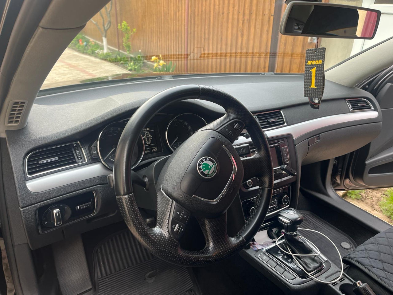 Skoda Superb foto 3