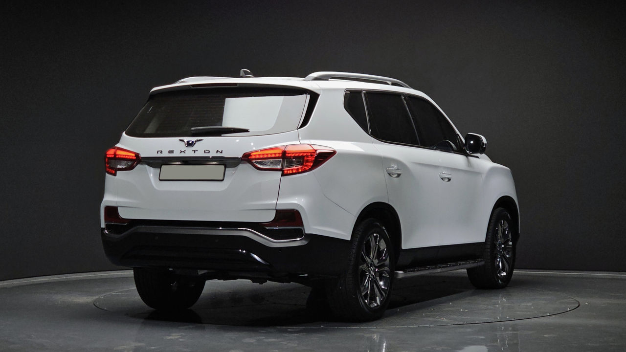 Ssangyong Rexton фото 2