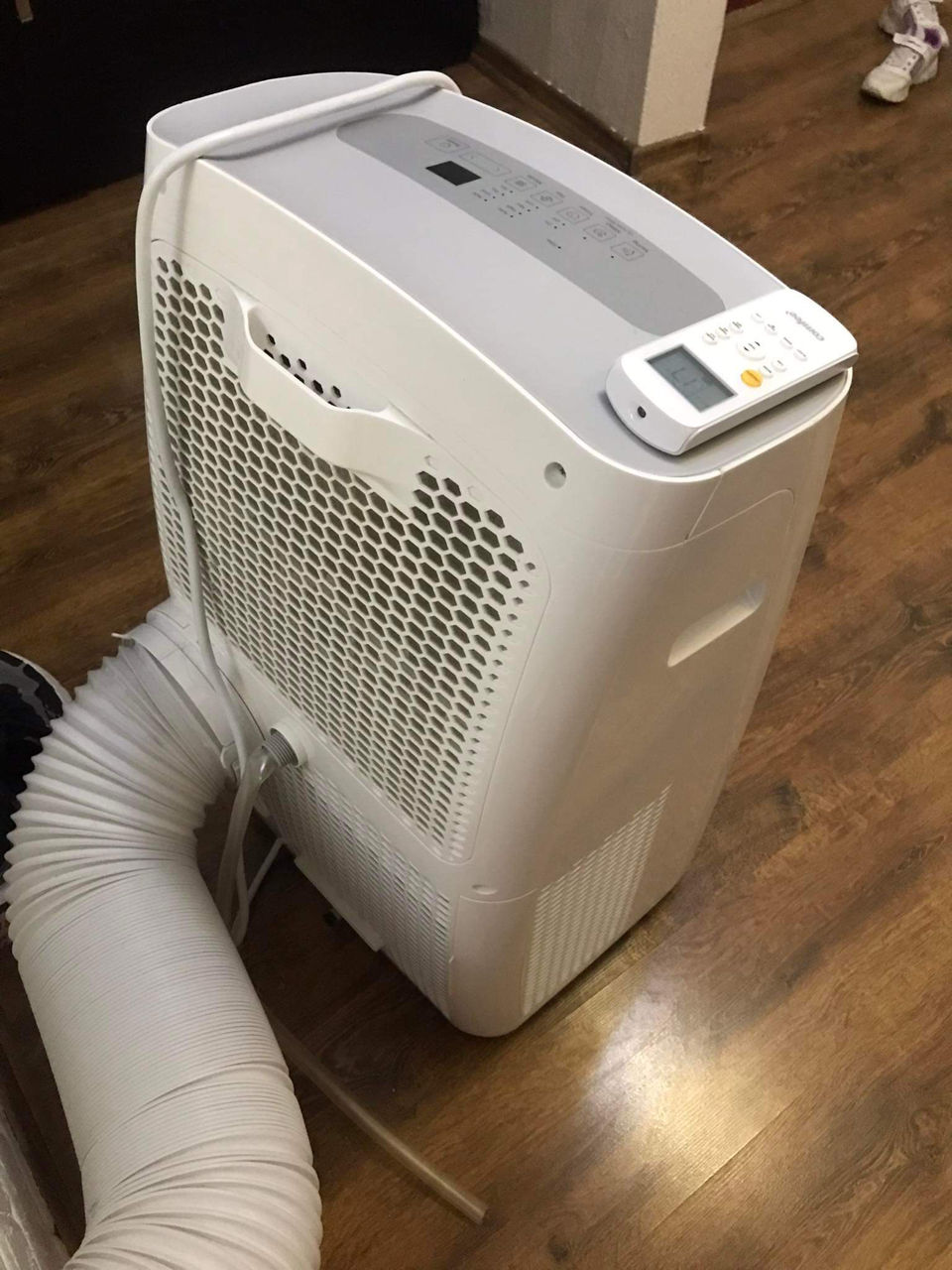 Conditioner Mobil ,,Italia" 4000 lei