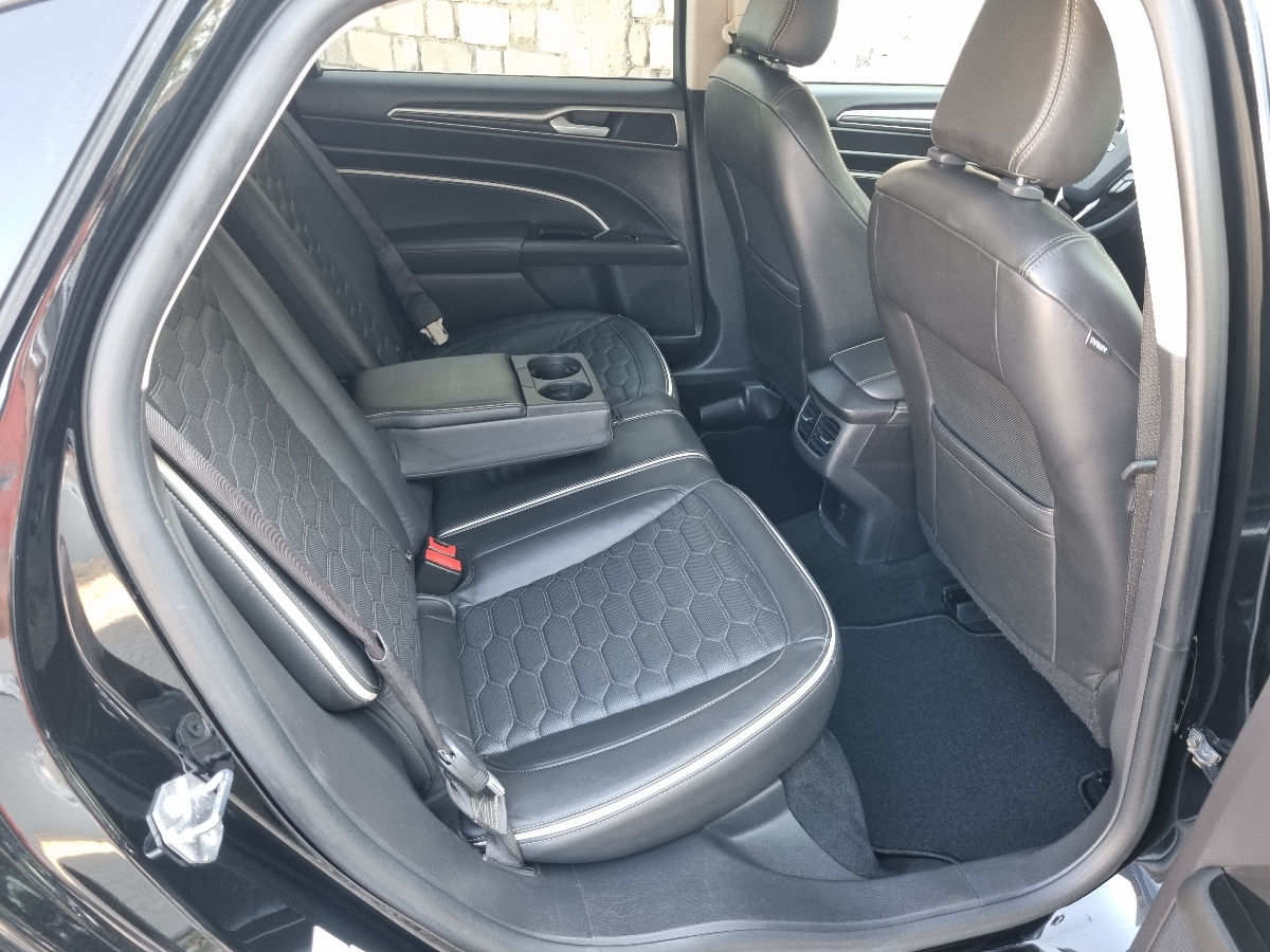 Ford Mondeo 2019 photo 19