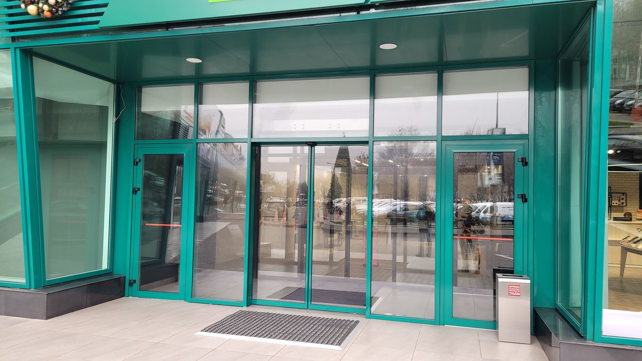 Uși glisante automat. Автоматические раздвижные двери. фото 1