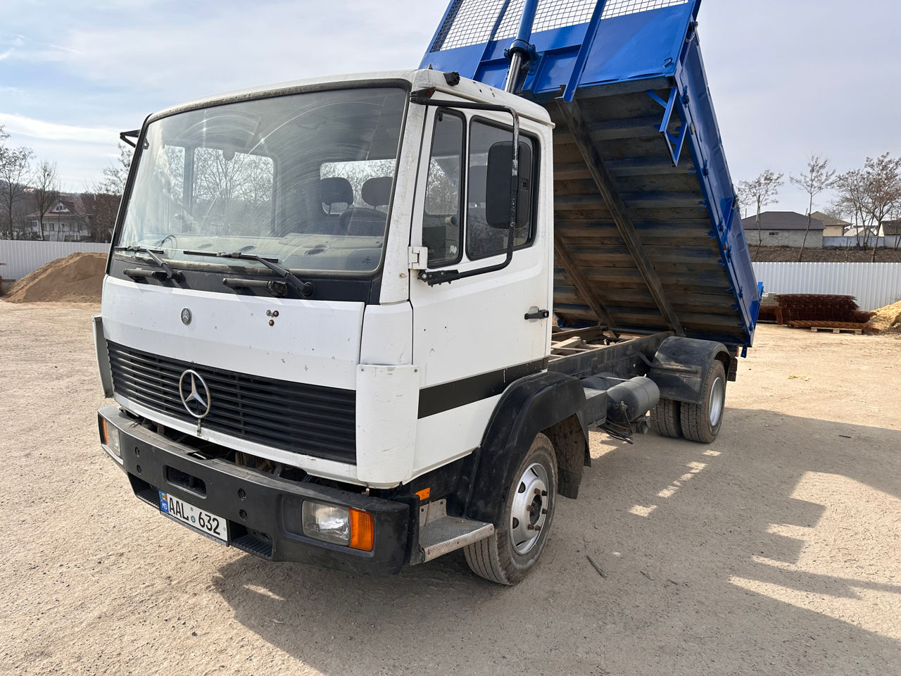 Mercedes 814 фото 0