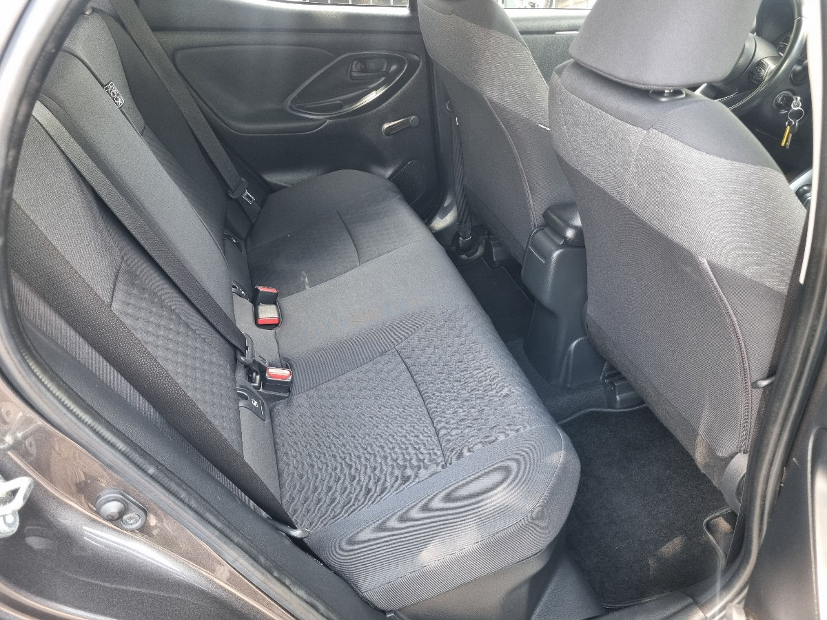 Toyota Yaris 2021 photo 18
