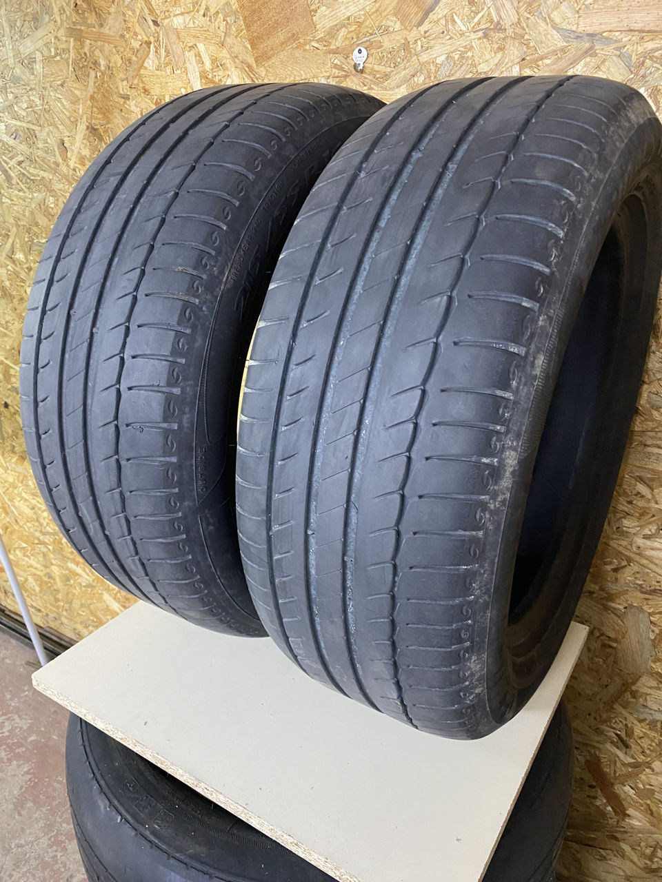 Michelin R16 215/55