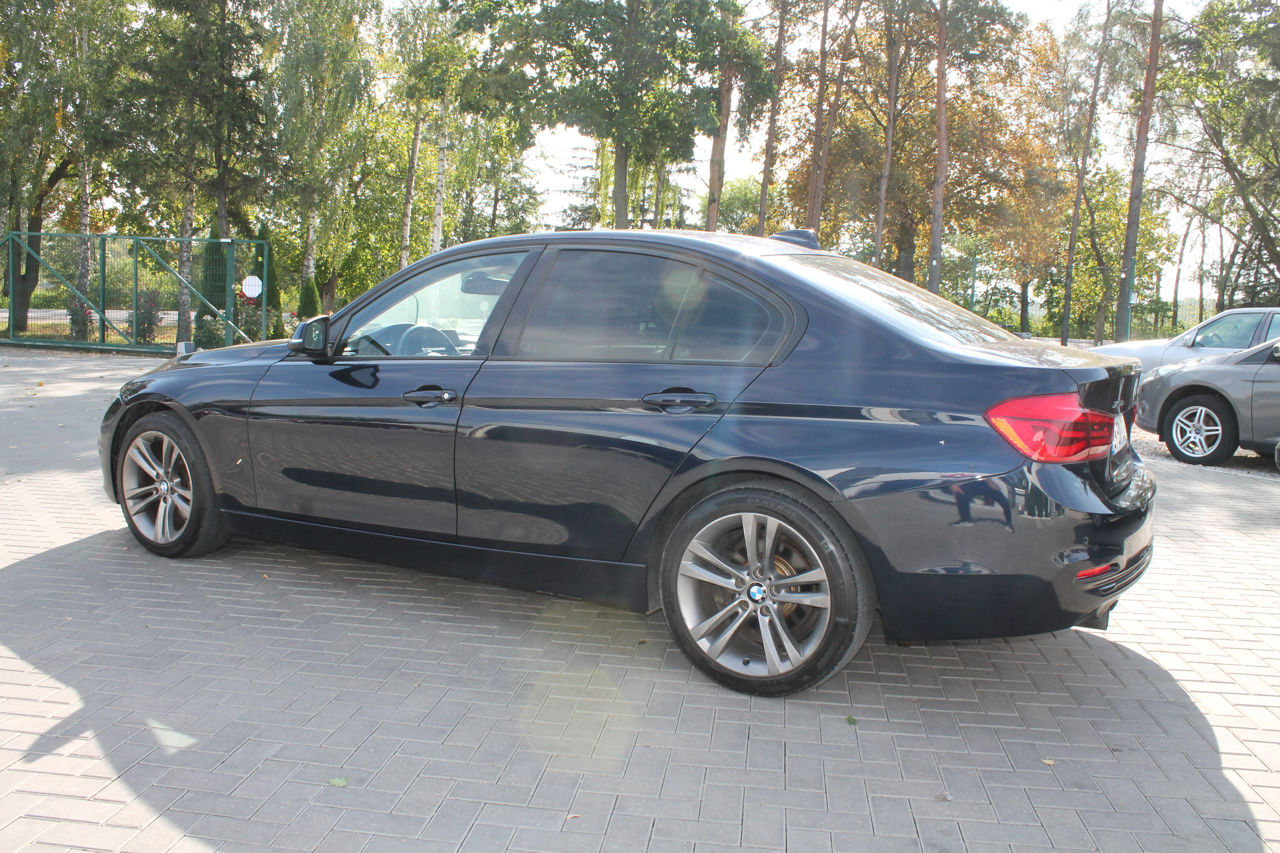 BMW 3 Series foto 5
