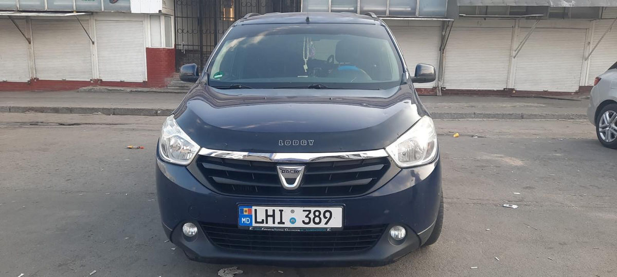 Dacia Lodgy 2013 г. с пробегом 360000 км, Дизель, 5750 €