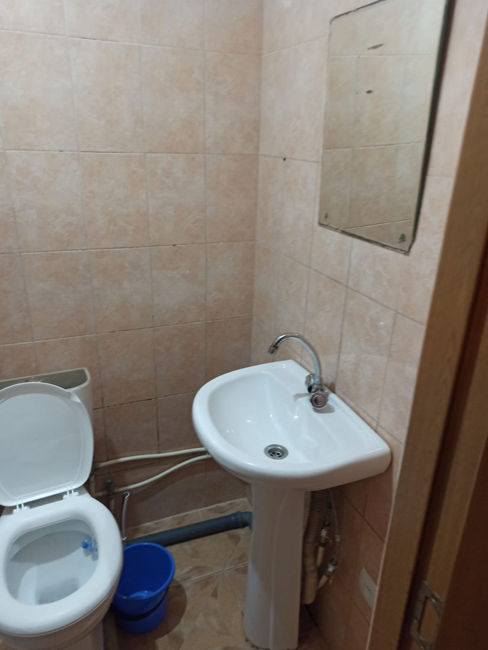Casa in 2 niveluri, locație ideală, în centrul orașului foto 3