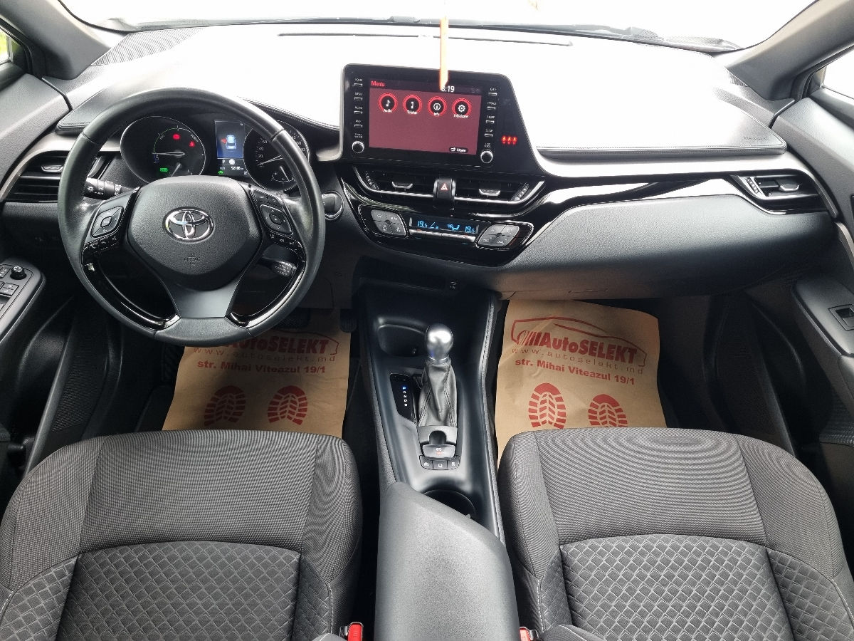 Toyota C-HR 2023 photo 11