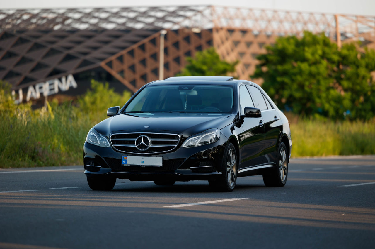 Mercedes E-Class foto 1