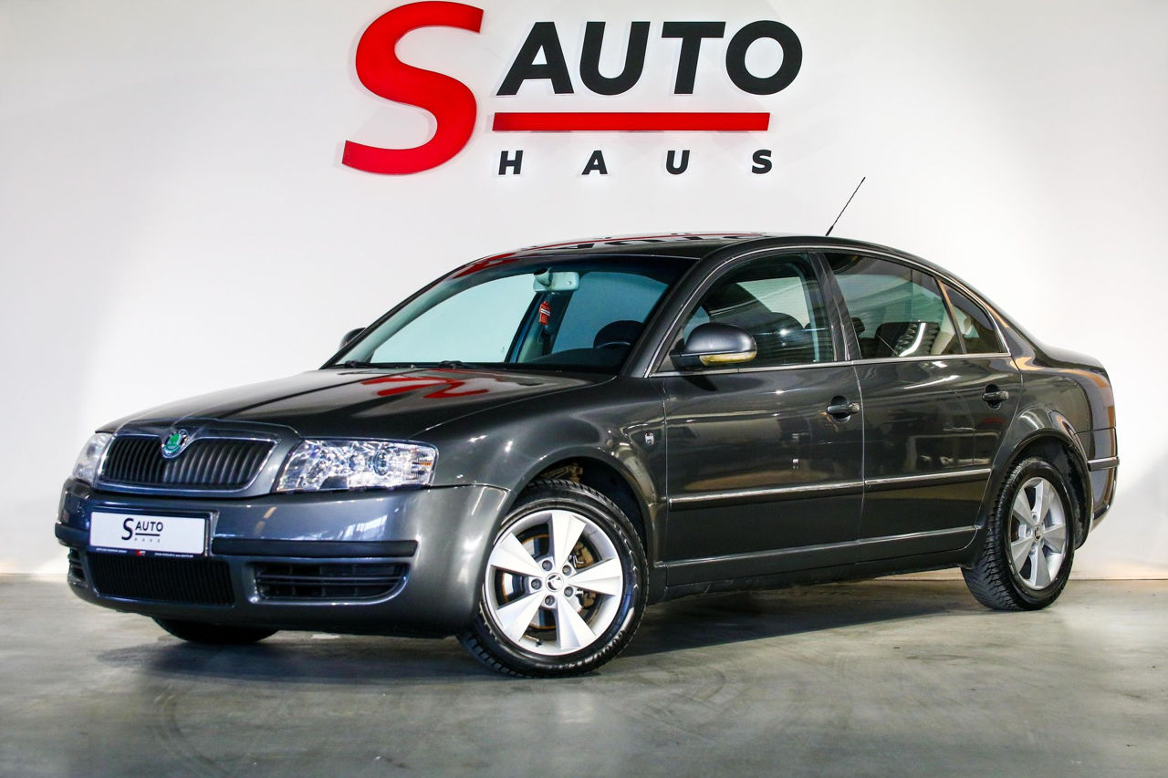 Skoda Superb фото 0