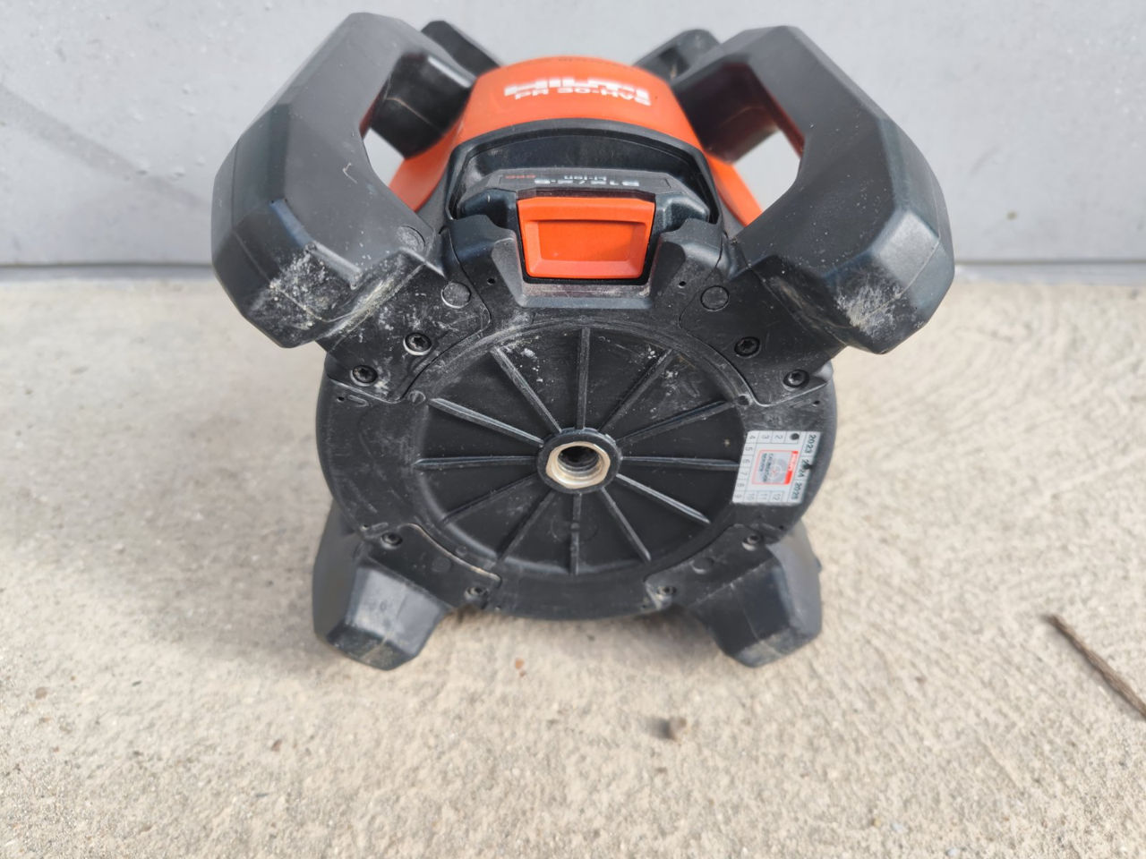 Hilti PR-30 HVS model nou + Încărcător + Detector = 690 euro foto 4