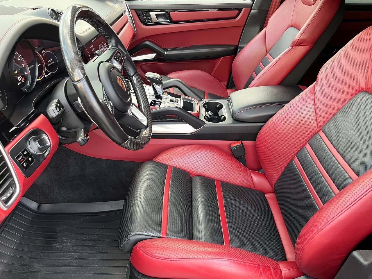 Porsche Cayenne Coupe foto 7