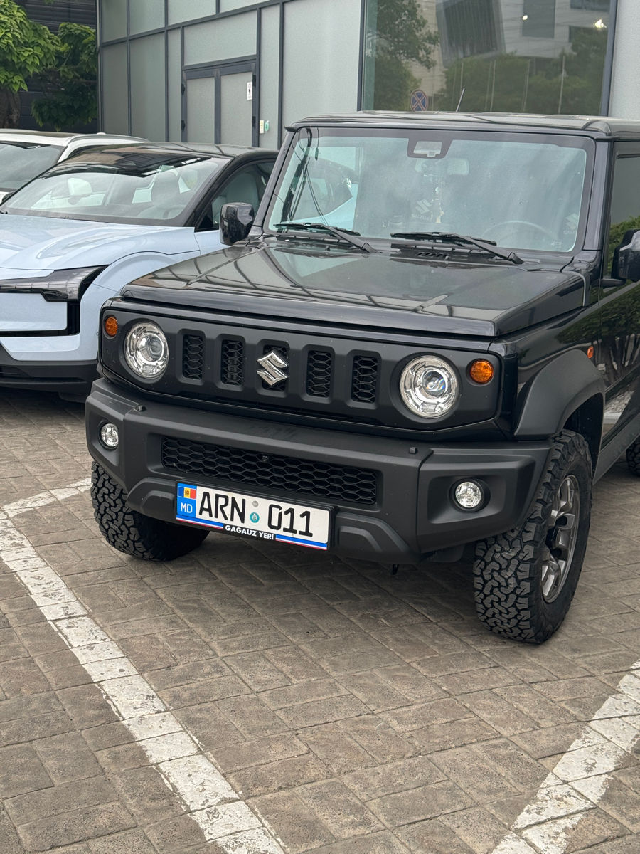 Suzuki Jimny foto 1