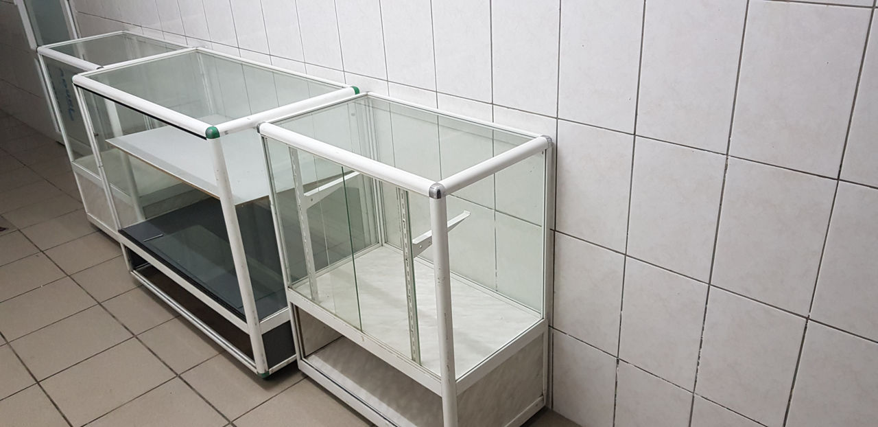 Vitrine comerciale. Стеклянные витрины foto 0