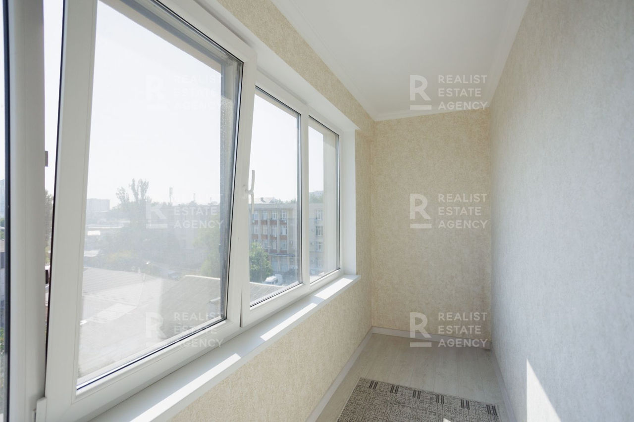 Apartament cu 2 camere, 70 m², Centru, Chișinău foto 9