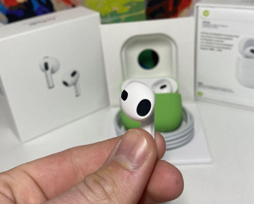 AirPods 3 Premium + в подарок чехол foto 4