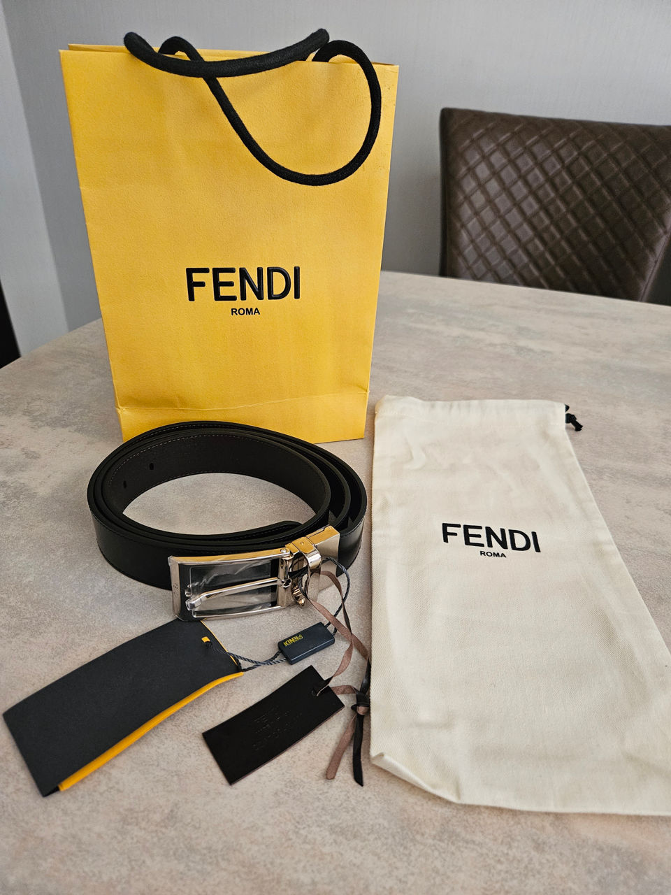 Centura Fendi foto 1
