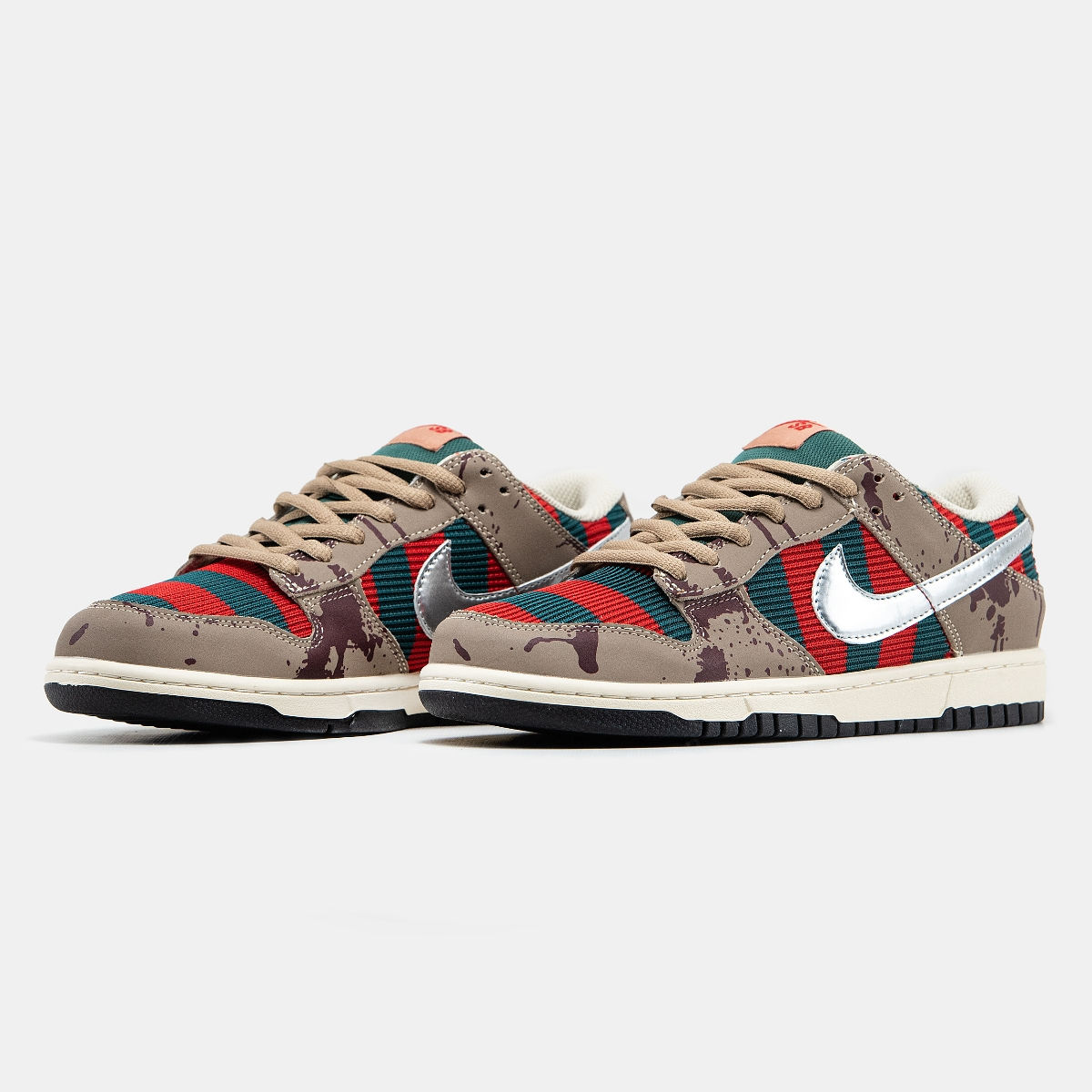 Nike SB Dunk Low Freddy Krueger фото 2