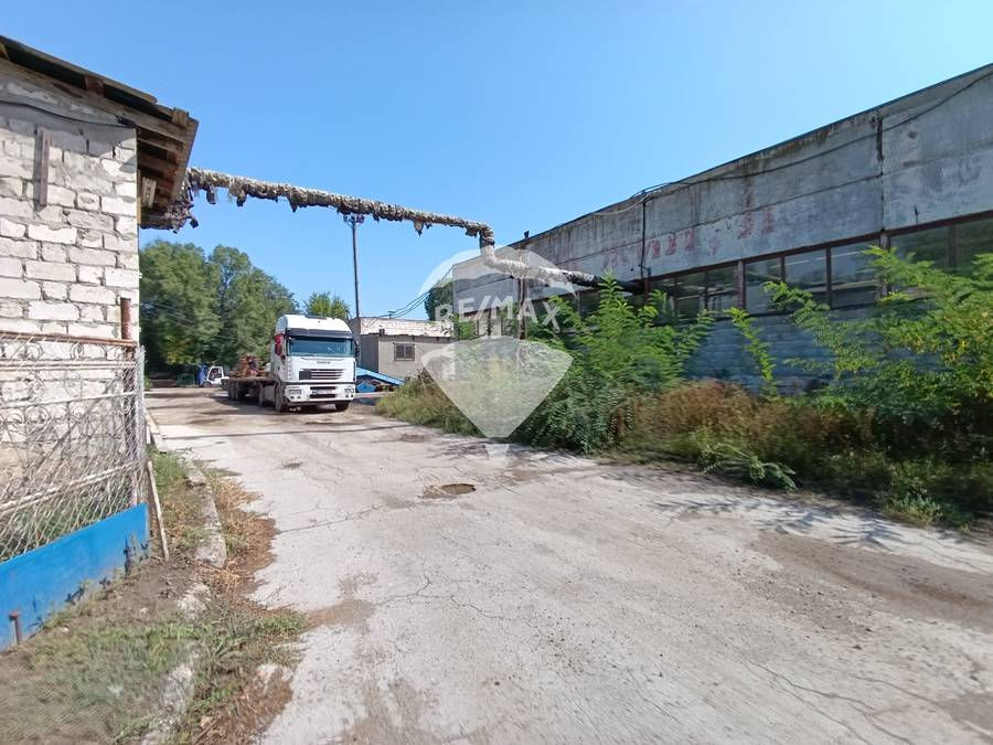 Oportunitate Unică de Investiție în Sectorul Industrial! foto 6