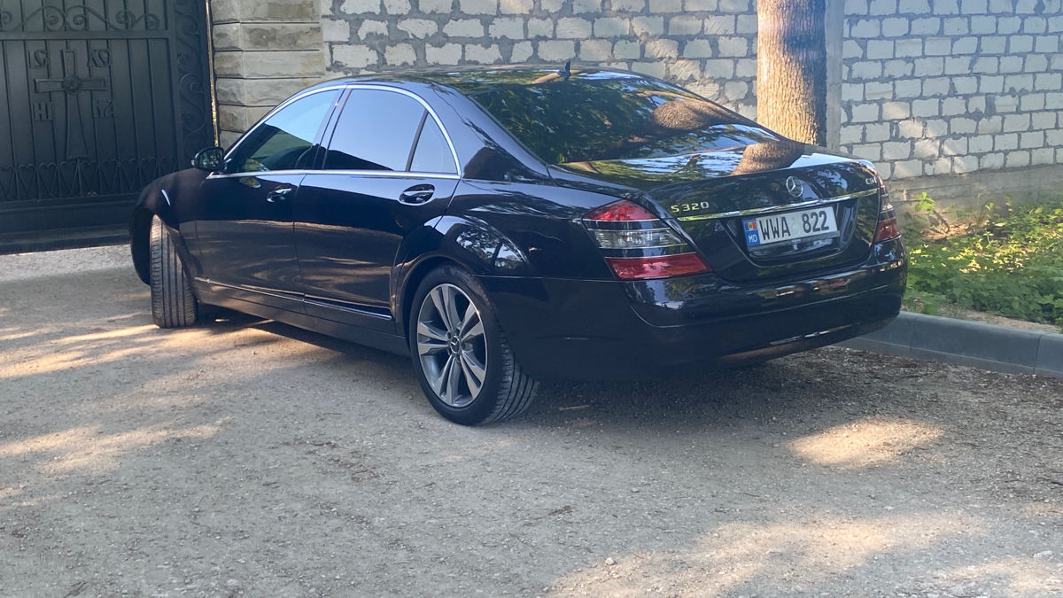 Mercedes S-Class foto 2