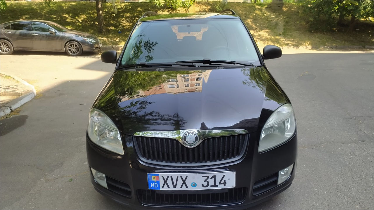 Skoda Fabia фото 0