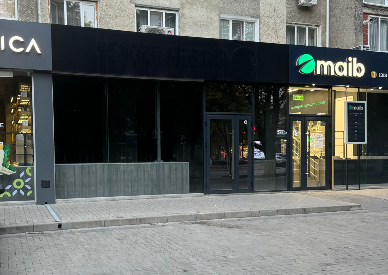 Se oferă, în chirie, Spațiu Comercial de 105 m.p.! m. Edineț, str. Independenței 108!   Prima Linie! foto 0