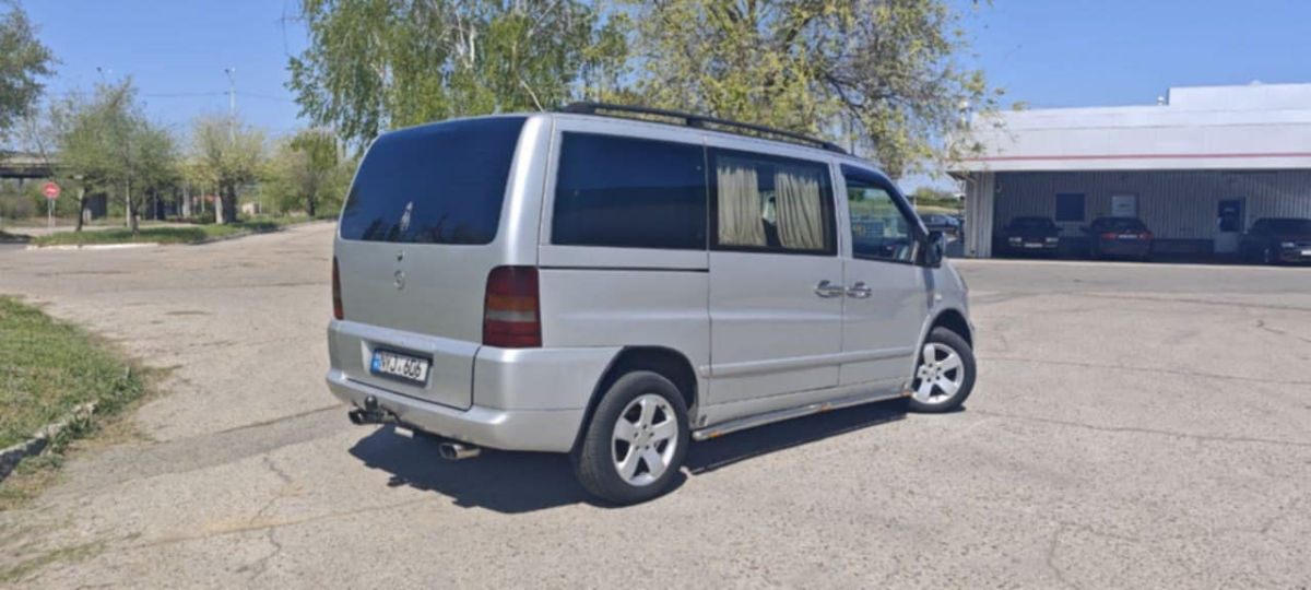 Mercedes Vito foto 2