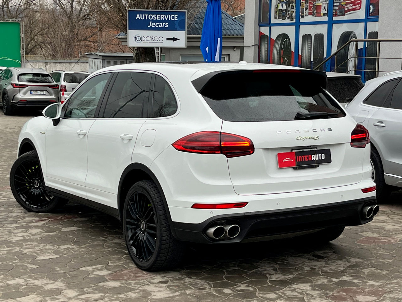 Porsche Cayenne foto 2