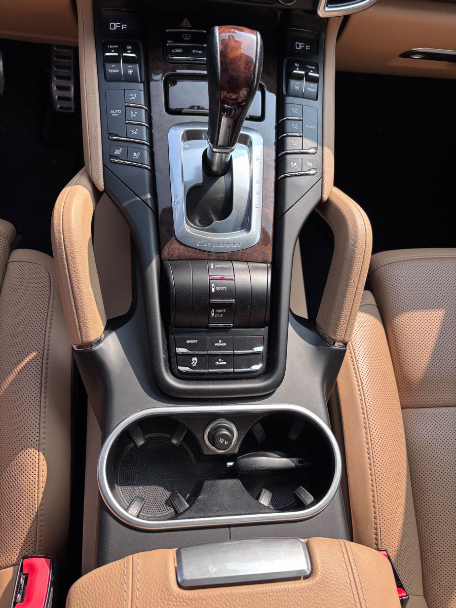 Porsche Cayenne foto 5