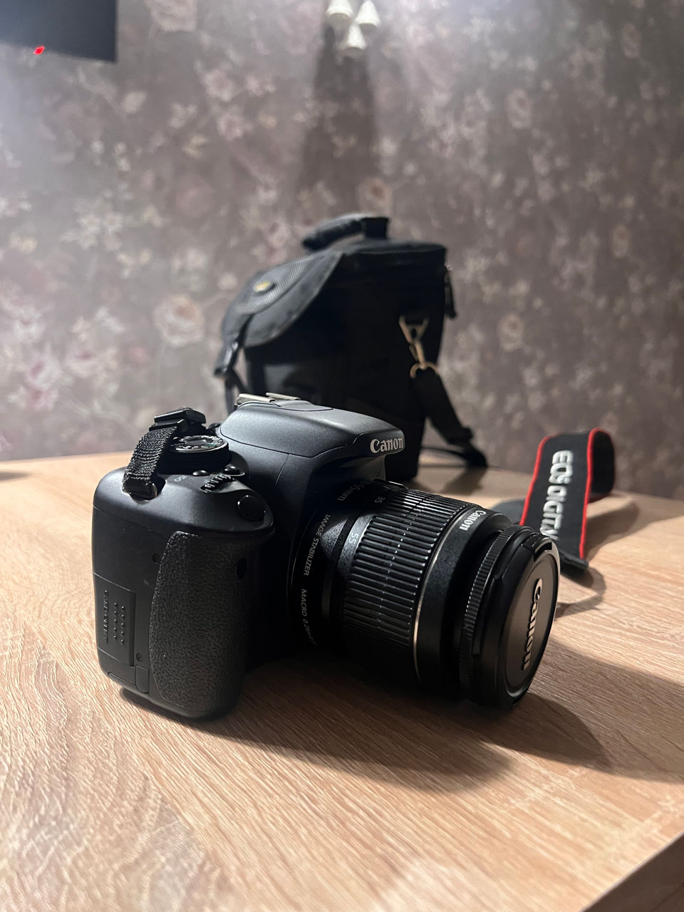 Canon EOS 600D kit (объектив 18-55mm) + Canon EF 85mm f1.8