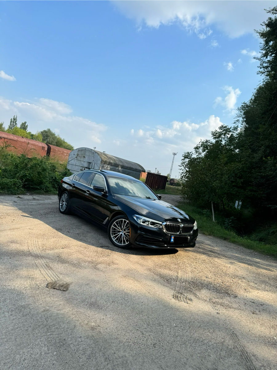 BMW 5 Series foto 2