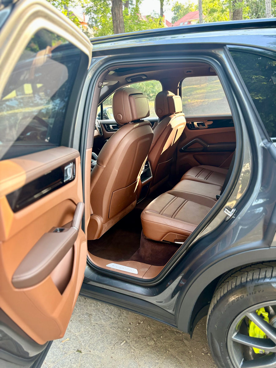 Porsche Cayenne foto 7