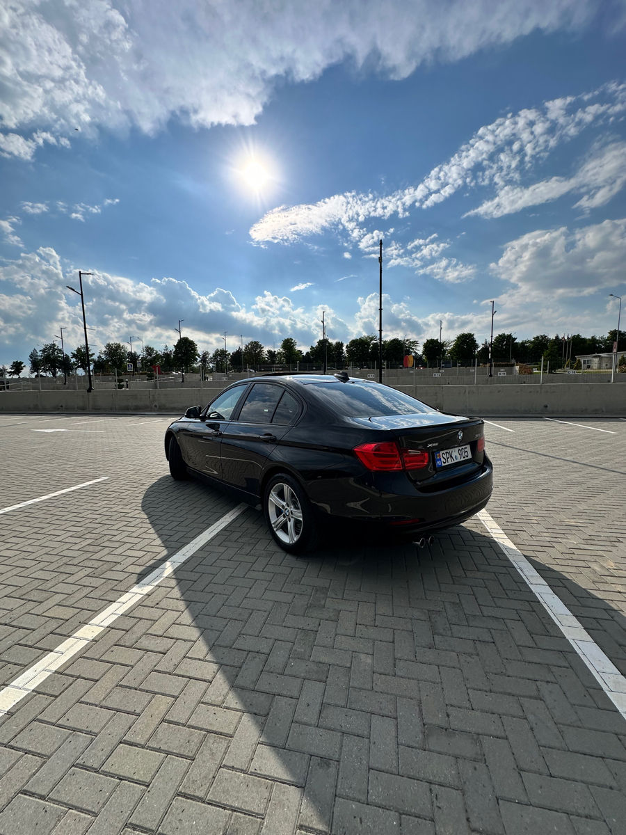 BMW 3 Series foto 4