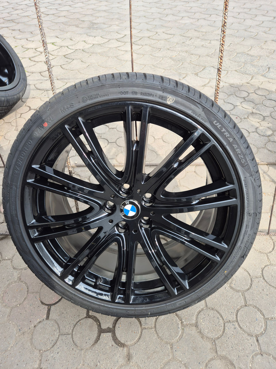 Bmw g30 g11 r20 стиль 759i BMW individual foto 3