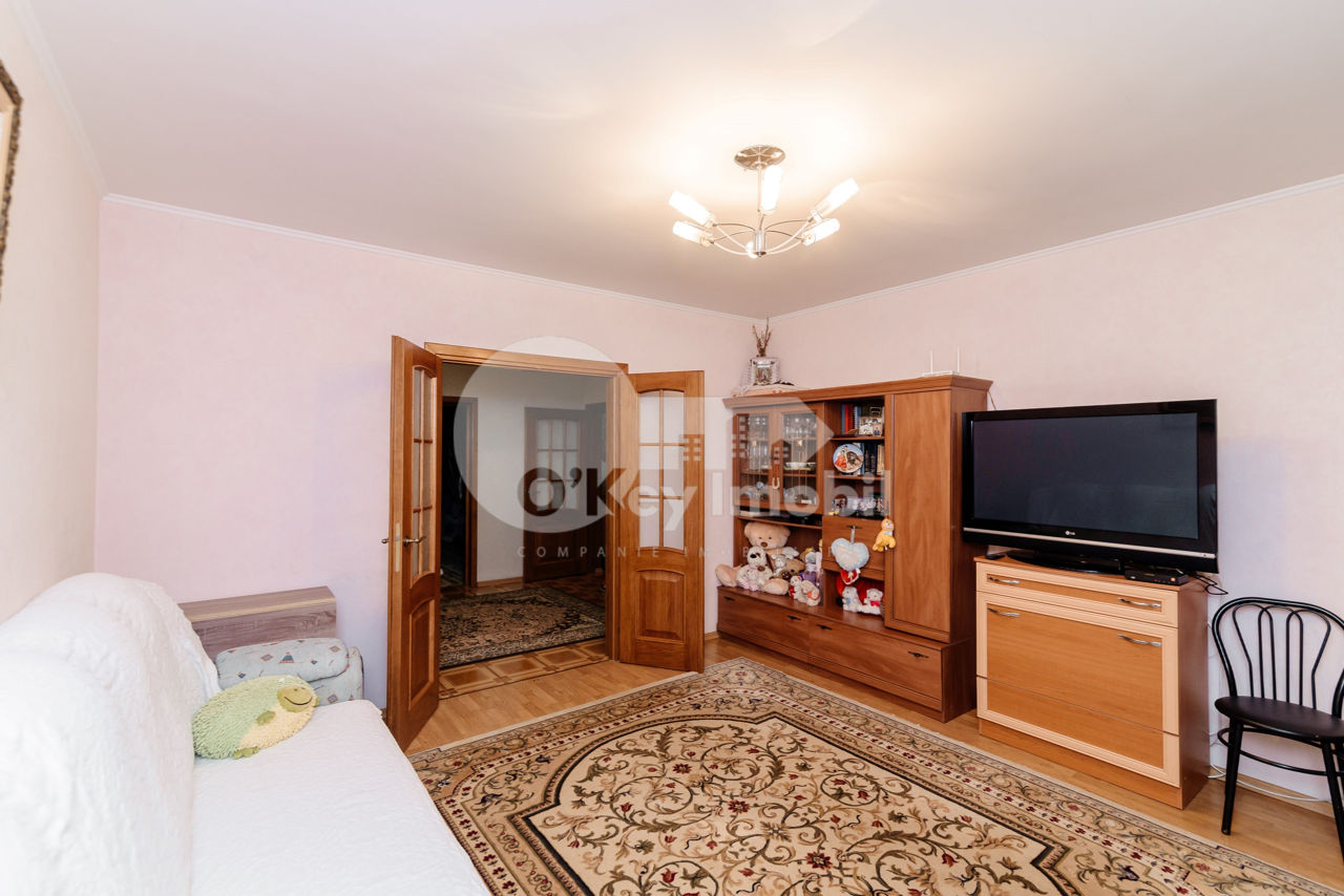 Apartament cu 4 camere, 140 m², Ciocana, Chișinău foto 1