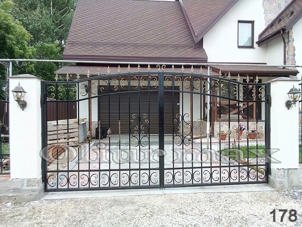 Porți, garduri, balustrade, copertine , gratii, uși metalice și alte confecții din fier forjat. foto 5