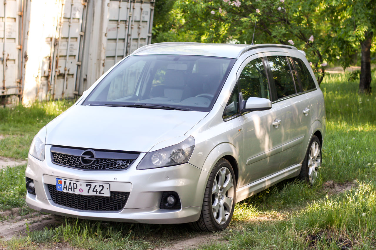 Opel zafira h